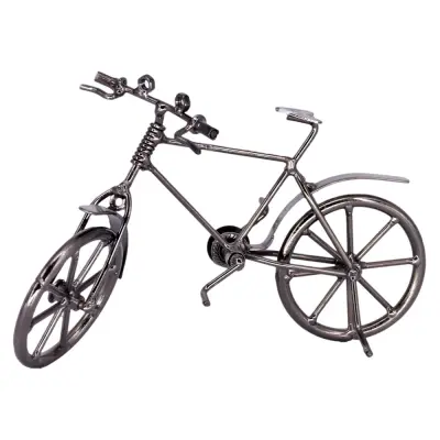 Bicicleta, model realizat din metal