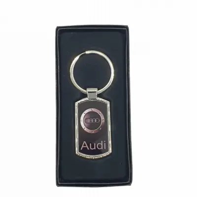 Audi, breloc din metal cu mesaj b