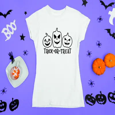 Trick or treat, tricou cu mesaj.
